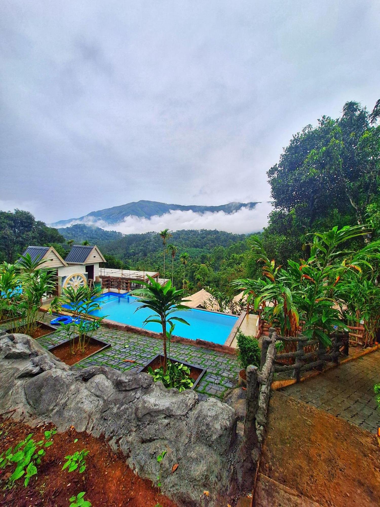 Chalona Hill View Hotell Munnar Exteriör bild
